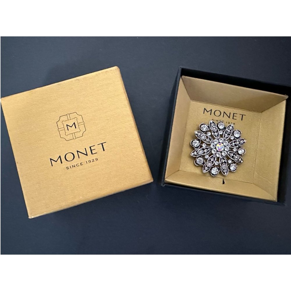 Monet Silver Tone 2” Rhinestone Flower Brooch Pin Vintage NEW